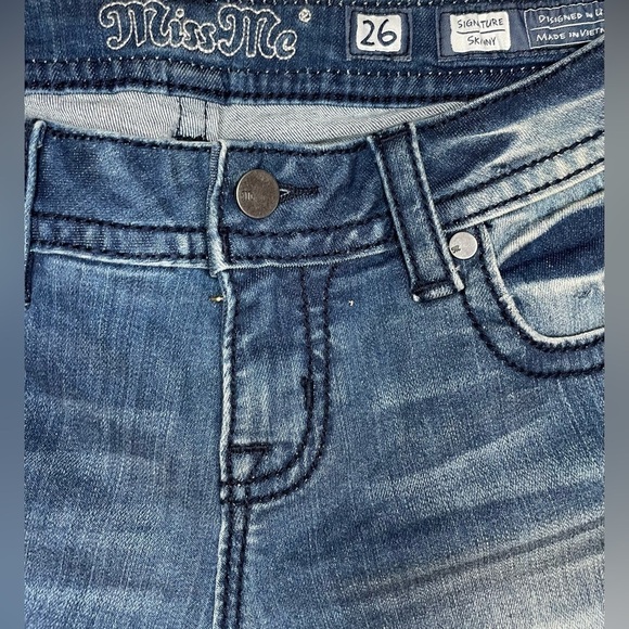 Miss Me Jeans Signature Skinny Jeans women’s size 26 - Picture 2 of 7